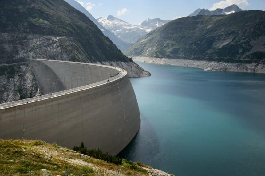 Dam Failures—Best Practices for Emergency Communications That Save Lives 